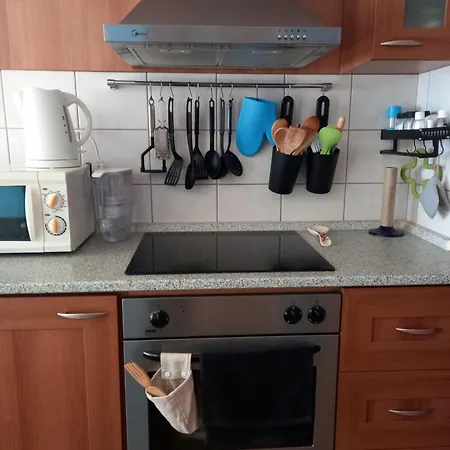 Apartman Close To Gondola-colorful One Bedroom Terrace&fire *